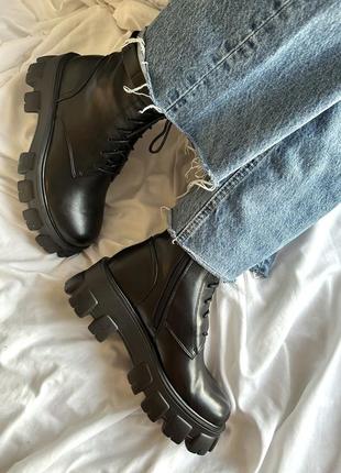 Крутые женские массивные ботинки с карманами boyfriend boots black чёрные6 фото