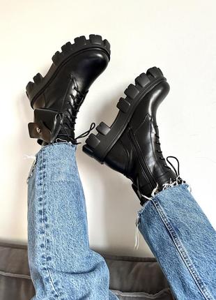 Крутые женские массивные ботинки с карманами boyfriend boots black чёрные9 фото