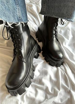 Крутые женские массивные ботинки с карманами boyfriend boots black чёрные5 фото