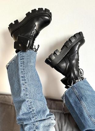 Крутые женские массивные ботинки с карманами boyfriend boots black чёрные2 фото