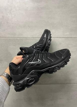 Кроссовки в стиле nike tn