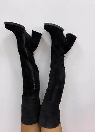 Чорні замшеві високі чоботи ботфорти на зручному каблуку4 фото