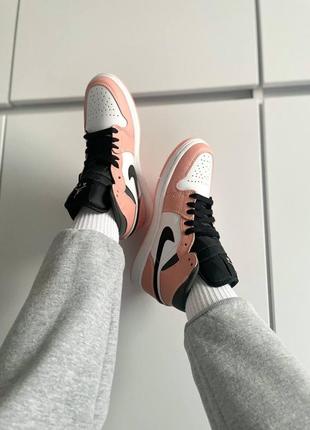 Женские кроссовки Nike Golf Unveils Fearless Together Capsule To Align With Masters Tournament In Augusta black белого с розовым и черным цветов