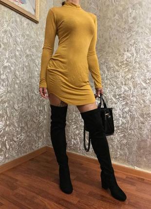 Актуальное, модное, стильное, горчичного цвета платье гольф prettylittlething