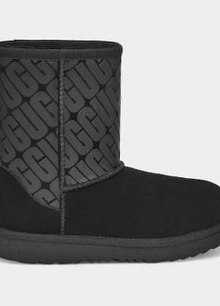 Classic short Denim ugg classic   logo. оригинал1 фото