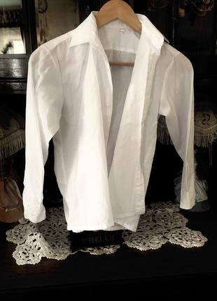 Рубашка белая классическая под костюм блузка zara на парня