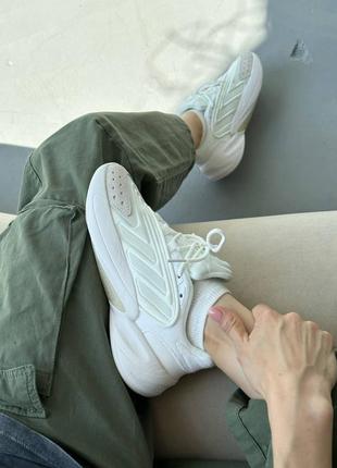 Шикарные женские кроссовки adidas ozelia white beige белые с бежевым унисекс 36-45 р5 фото