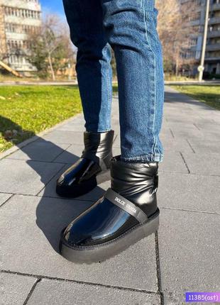 Лаковые угги