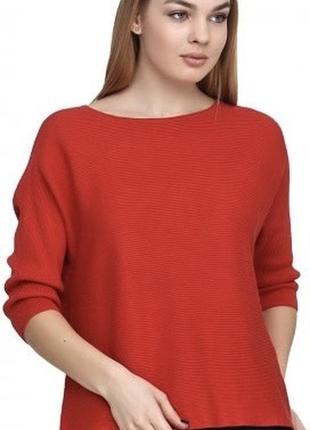 Красная кофтина с четвертым рукавом
