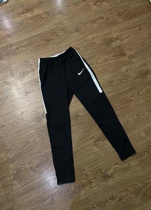 Штани штаны nike dri fit modern tech fleece nsw1 фото