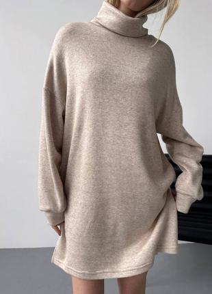 Тёплое платье свитер туника с воротником под горло из ангоры свободное платье оверсайз с разрезами серое бежевое молочное вязанное8 фото