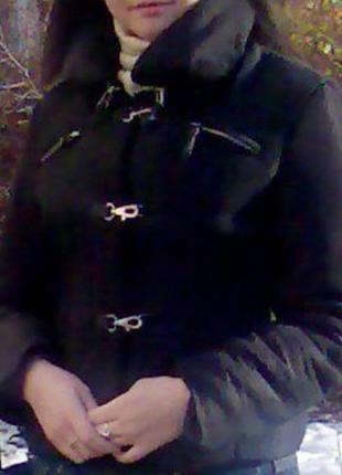 Куртка короткая женская зимняя черная м приталенная2 фото