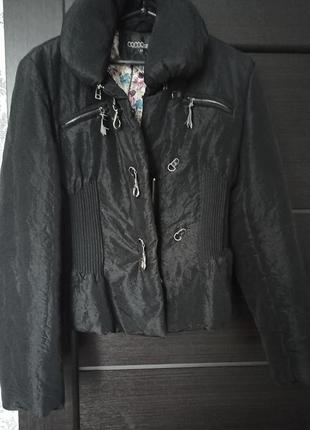 Куртка короткая женская зимняя черная м приталенная