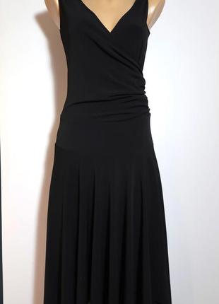 Стильное черное платье1 фото