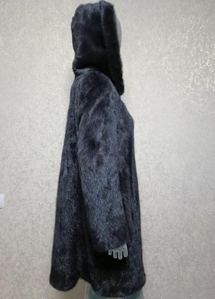 Норкова шуба з капюшоном