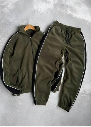 Спортивний костюм