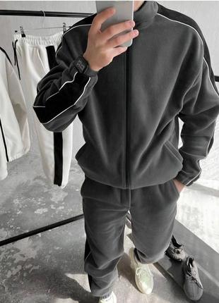 Спортивний костюм