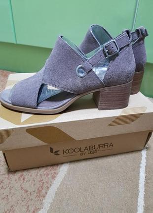 Шикарні шкіряні босоніжки koolaburra by ugg