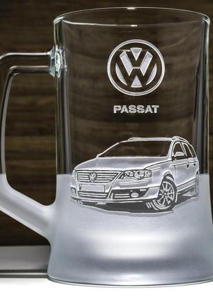 Пивний келих із гравіюванням автомобіля volkswagen passat — подарунок для автолюбителя