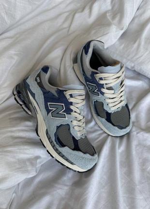 Женские кроссовки new balance 2002r protection vivid blue синего цвета