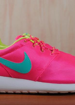 Розовые яркие кроссовки nike roshe run, 38.5 размер. оригинал