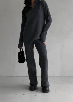 Костюм з ангори сірий, стильний теплий жіночий комплект в рубчик штани/кофта,3 фото