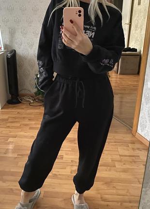 Спортивный костюм