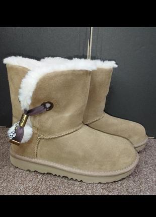 Сапоги ugg irina star charm2 фото