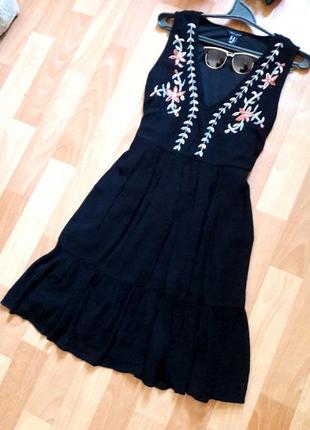 Натуральное черное платье миди с вышивкой от new look3 фото