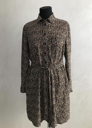 Сукня , плаття на ґудзики