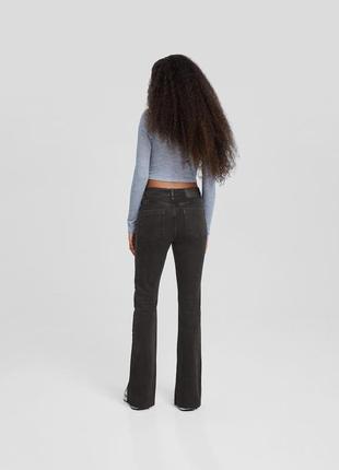 Стрейчевые джинсы с разрезами3 фото