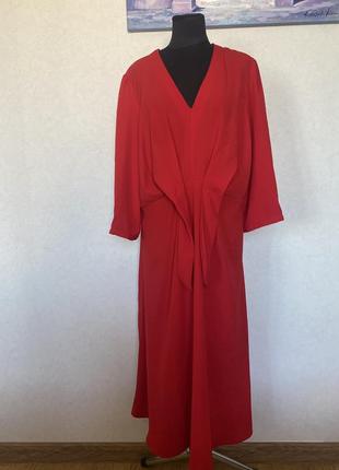 Вишукана сукня з глибокого червоного кольору3 фото
