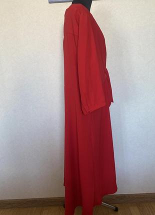 Вишукана сукня з глибокого червоного кольору4 фото
