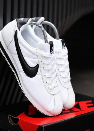 Кроссовки nike cortez