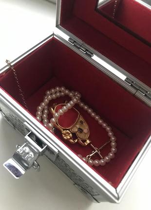 Шкатулка-сундучек для украшений