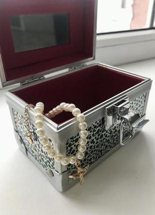 Шкатулка-сундучек для украшений