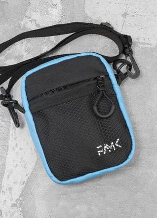 Маленькая сумка кросс-боди (через плечо) famk сbs черная/голубая1 фото