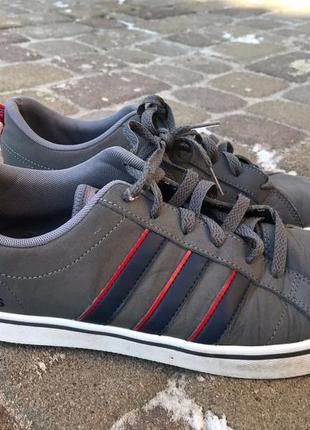 Кроссовки adidas 42 размер 26,5 см1 фото