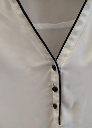 Німеччина. janina. базова біла з чорною окантовкою блуза.2 фото