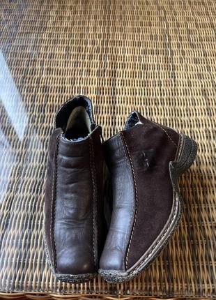 Зимові замшеві черевики шкіряні rieker оригінальні коричневі з хутром2 фото