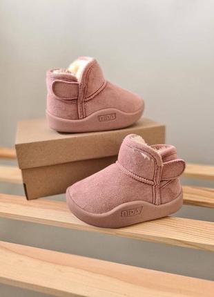 Стильні черевики для малюків.
🔹верх - штучний замш
🔹всередині штучне хутро, устілка хутро.3 фото