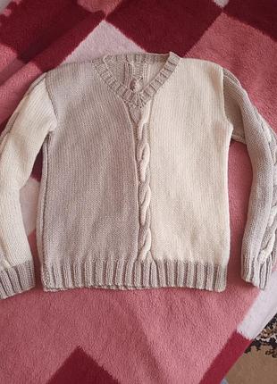 Светер женский вязаный