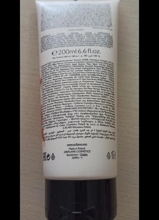 Помада матовая красная