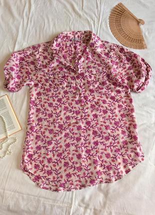 Нарядная розовая шёлковая блузка-рубашка в цветочный принт alberto bini (размер 40-42)2 фото