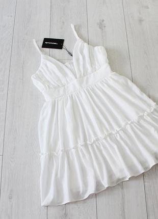 Красива біла сукня prettylittlething2 фото