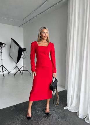 Элегантное силуэтное платье миди с квадратным вырезом горловины красное чёрное платье футляр по фигуре с рукавами фонариками офисное нарядное1 фото