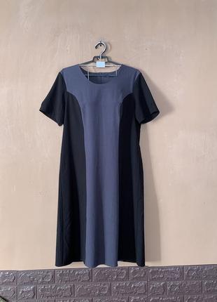 Платье серого цвета с черными вставками по бокам которые страйт фигуру размер 52 54 вискоза