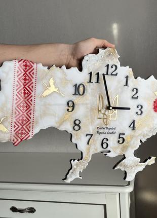 Годинник настінний з епоксидної смоли "карта україни" 40x25 см