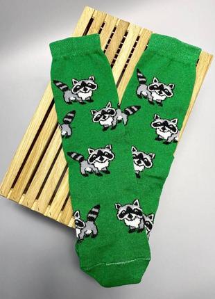 Шкарпетки жіночі яскраві веселі мультяшні бавовняні зелені 1 пара єноти 36-41 з крутим принтом км1 фото