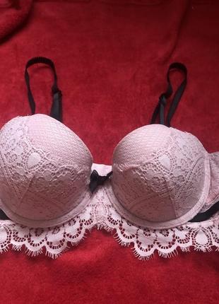 Hunkemoller шикарный кружевной нежно розовый бюстик 75b